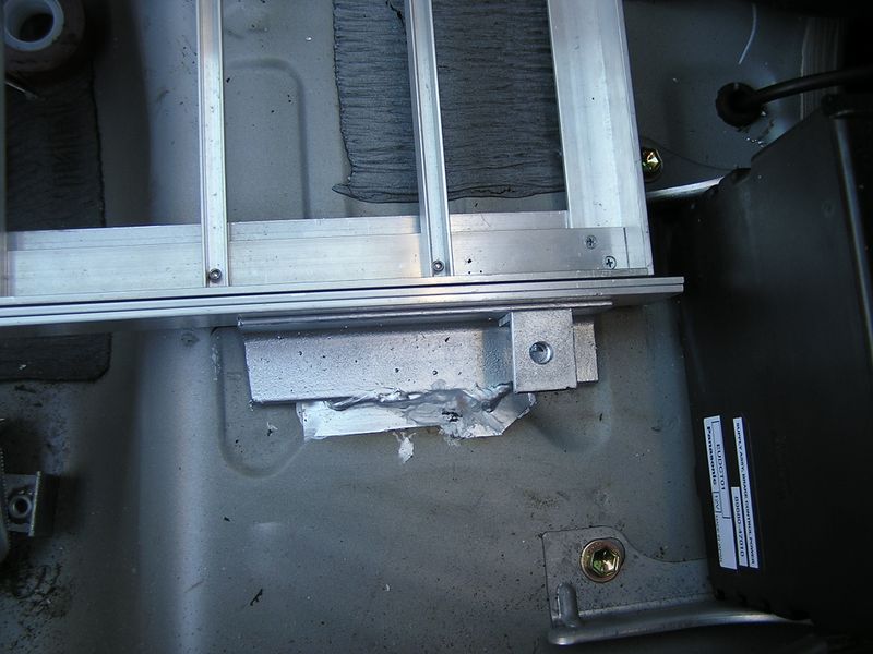 File:Welded angle iron 1.jpg